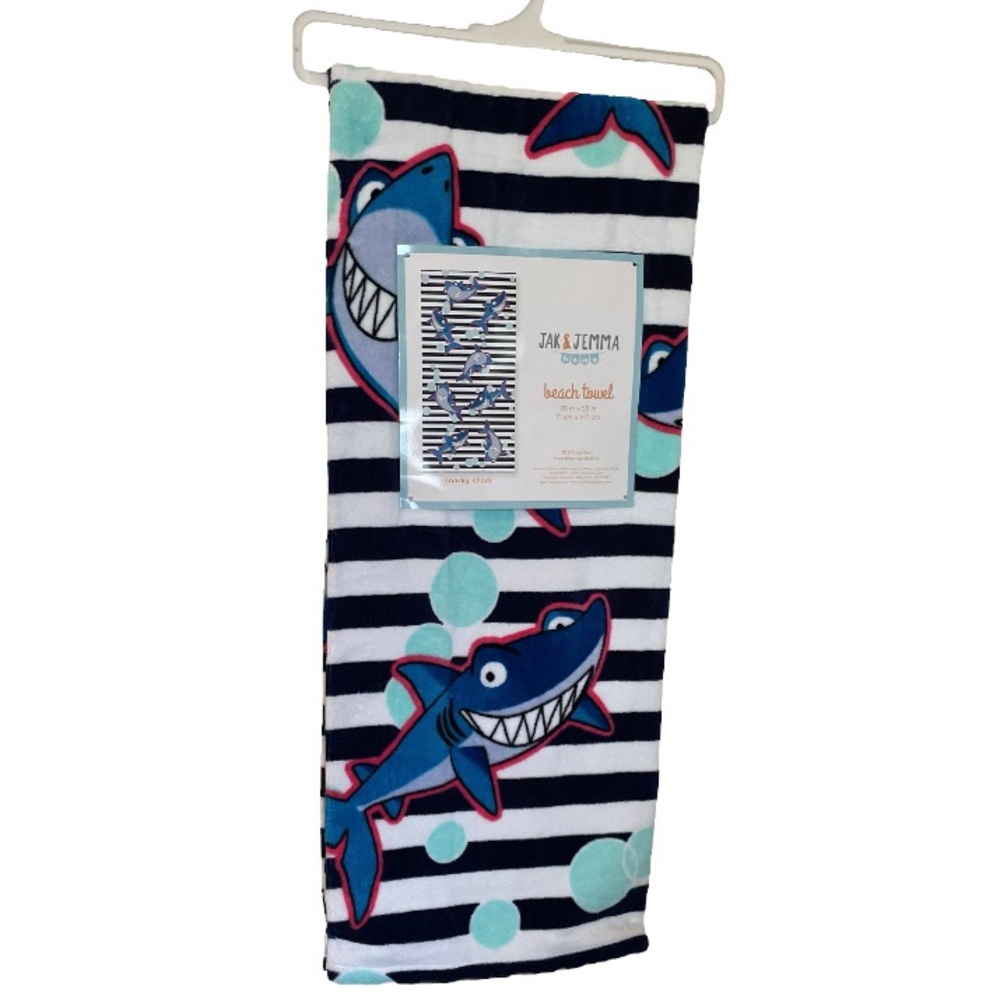 NWT Jak & Jemma Snarky Shark Beach Towel
